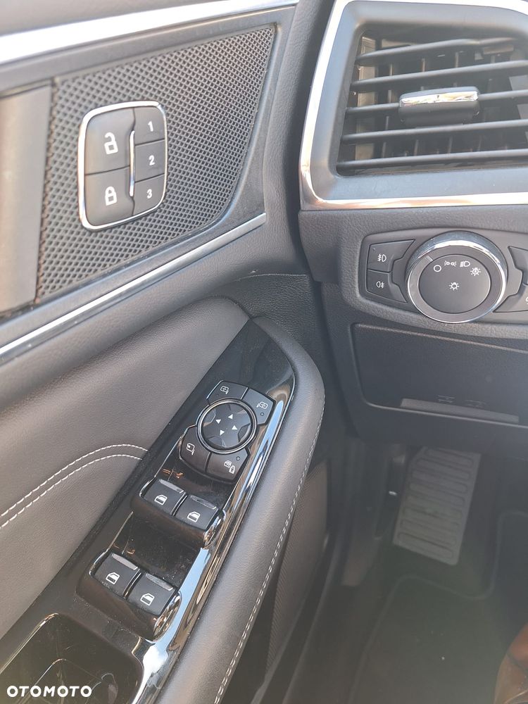 Ford Galaxy 2.0 EcoBlue 4WD Titanium - 10