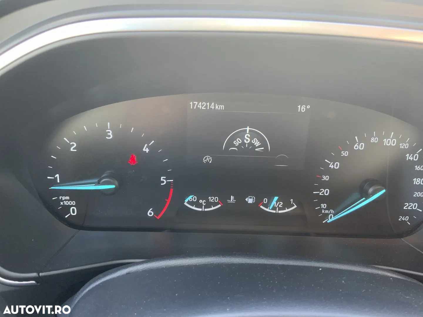 Ford Focus 1.5 EcoBlue Start-Stopp-System COOL&CONNECT - 4