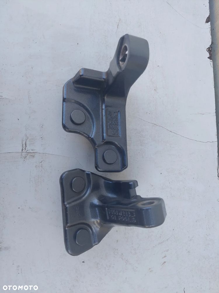 ZAWIAS ZAWIASY DRZWI LEWY TYŁ MERCEDES E 213 W213