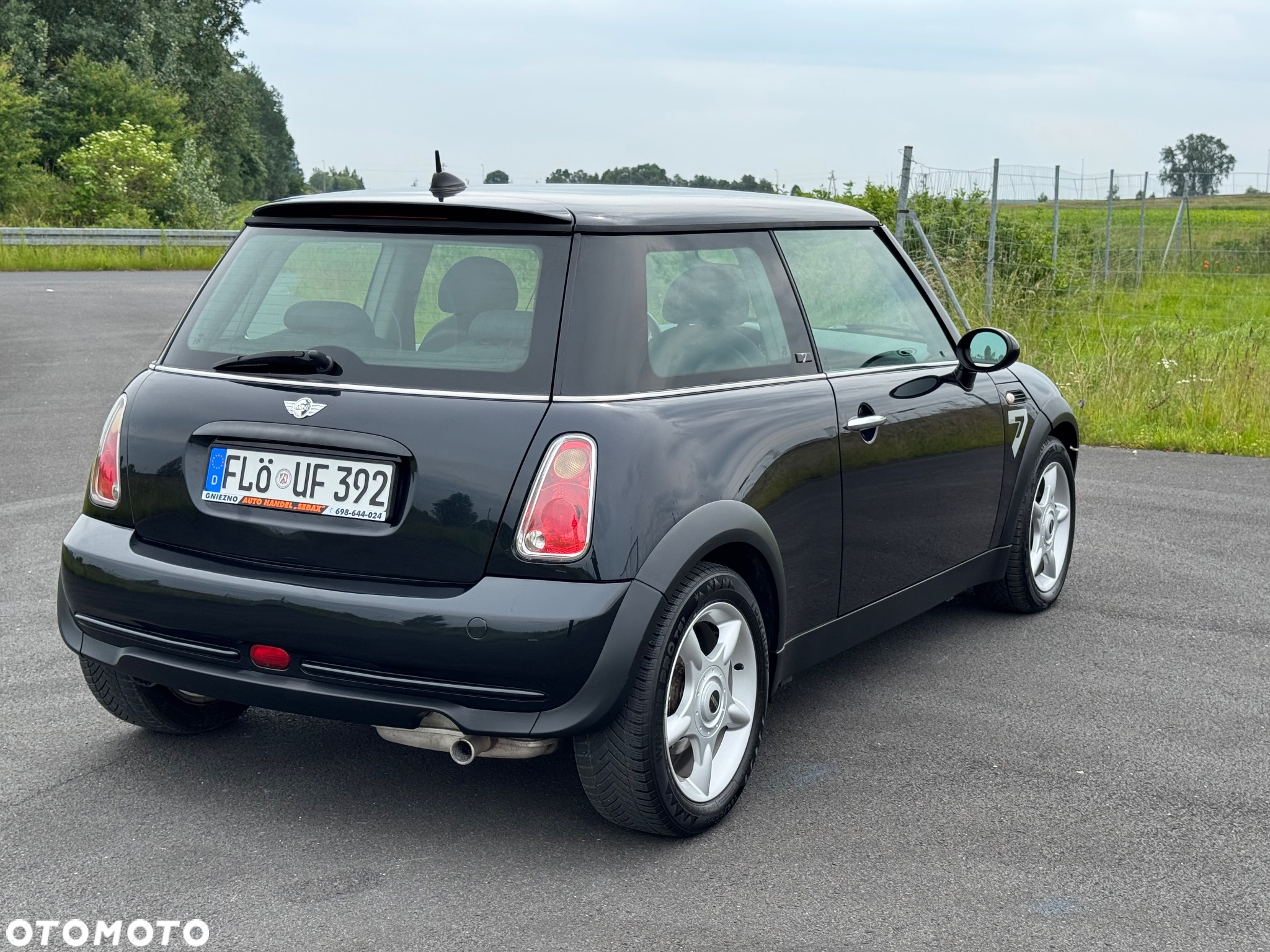 MINI ONE Seven - 18