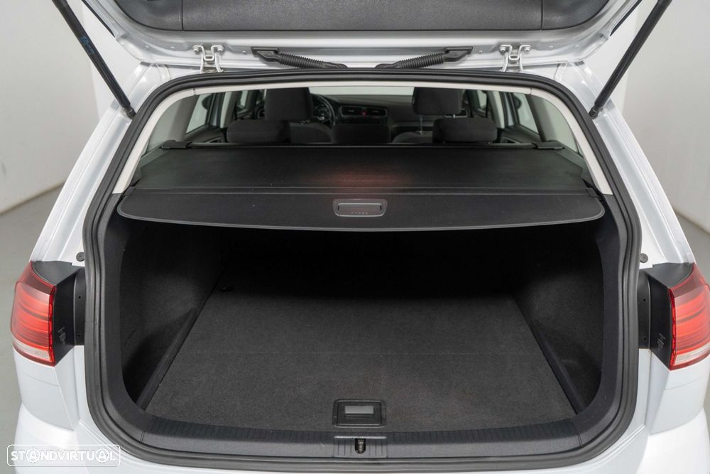 VW Golf Variant 1.6 TDi Confortline - 13