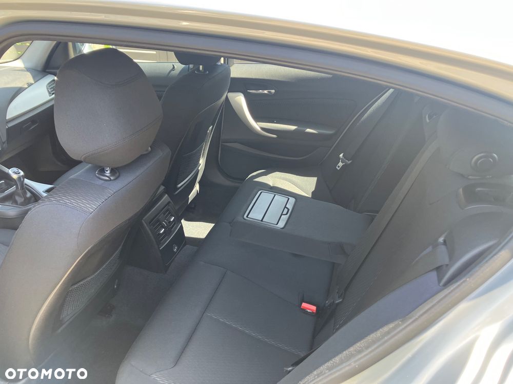 BMW Seria 1 118i Advantage - 9