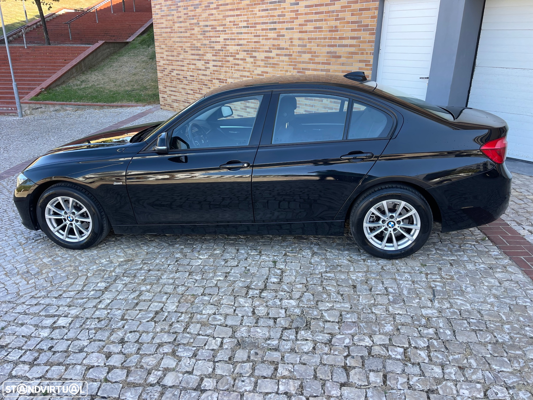 BMW 318 d Line Sport - 3