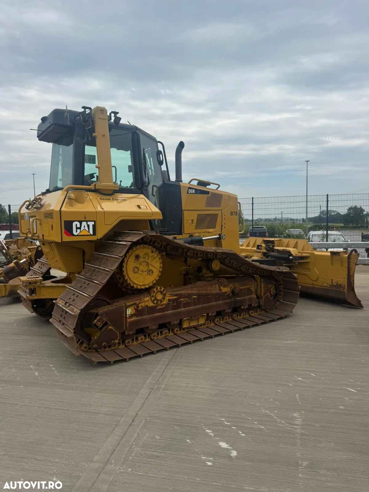 Caterpillar CAT D6N LGP Buldozer - 4