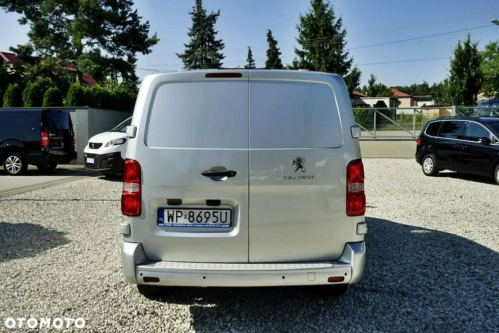 Peugeot Expert - 8