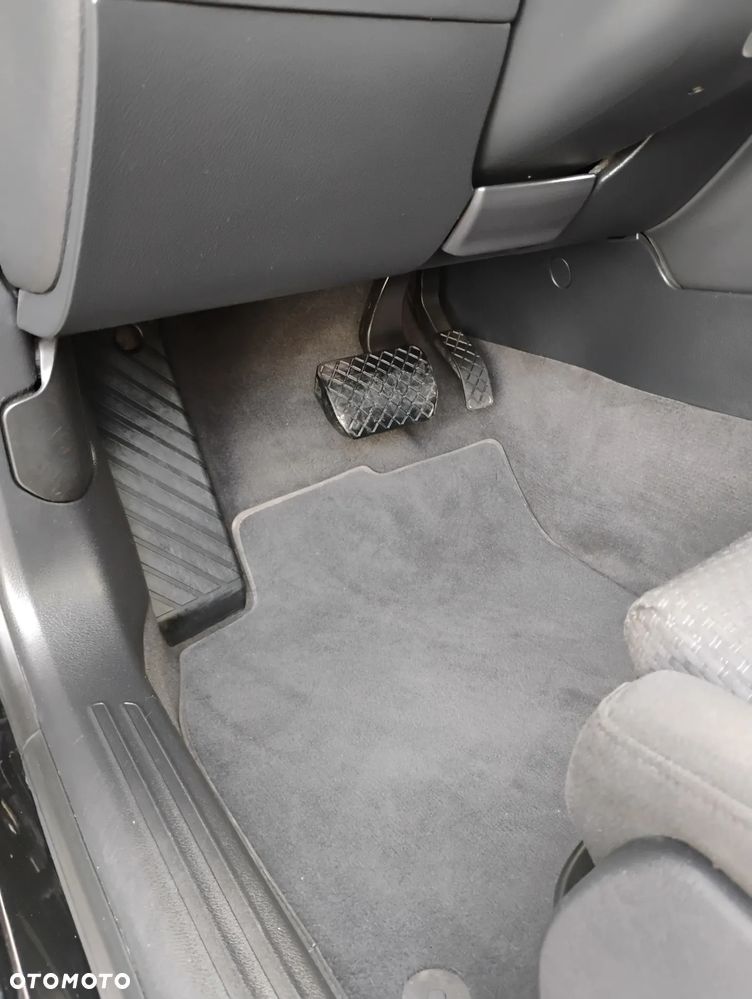 Audi A6 Avant 2.7 TDI DPF multitronic - 29