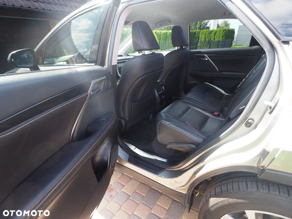 Lexus RX - 11