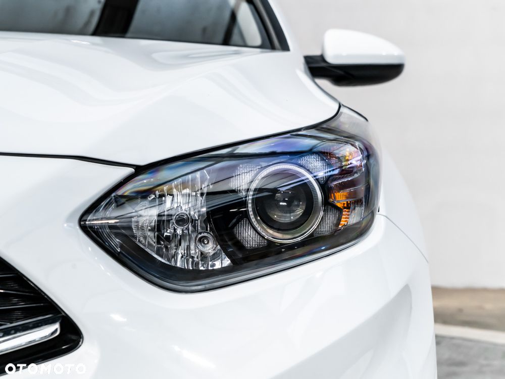 Kia Ceed 1.5 T-GDI M - 9