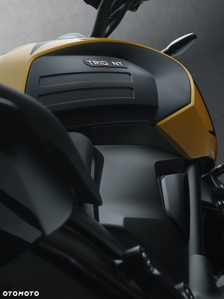 Triumph Trident - 8