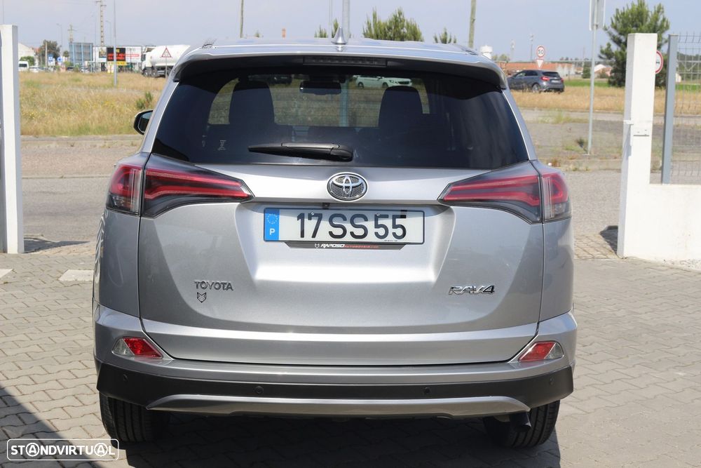 Toyota RAV4 2.0 D-4D Comfort - 19