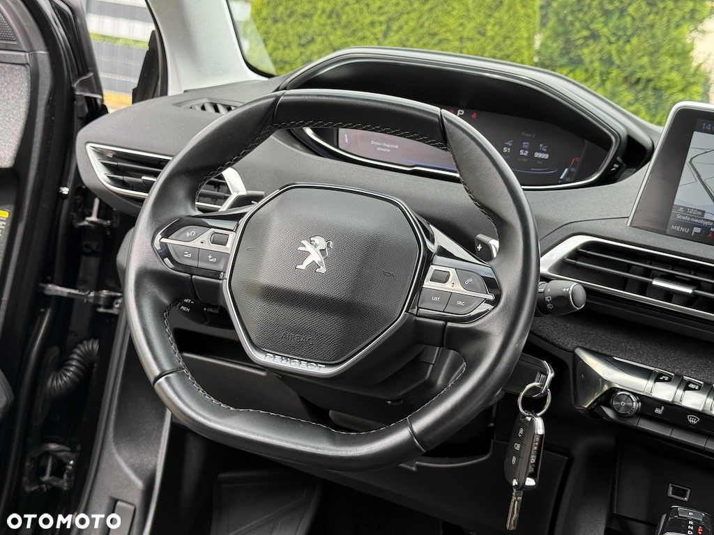 Peugeot 3008 1.5 BlueHDi Allure Pack S&S EAT8 - 20