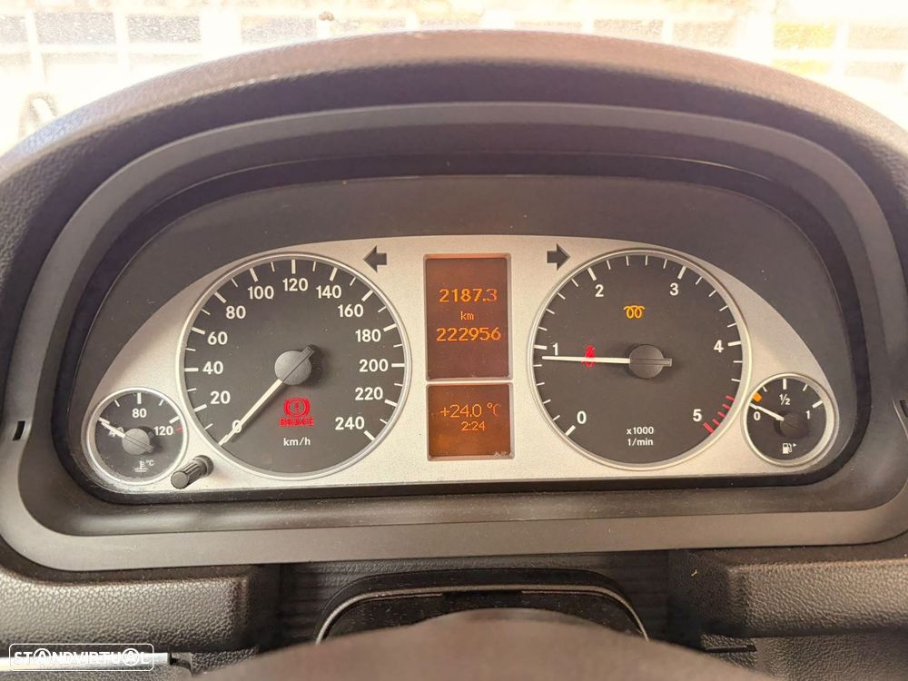 Mercedes-Benz B 180 CDI - 6
