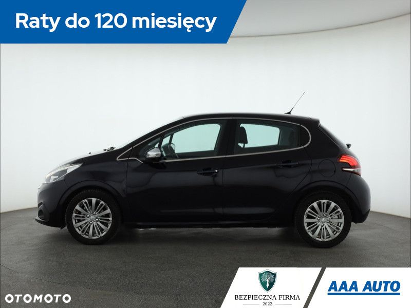 Peugeot 208 - 3