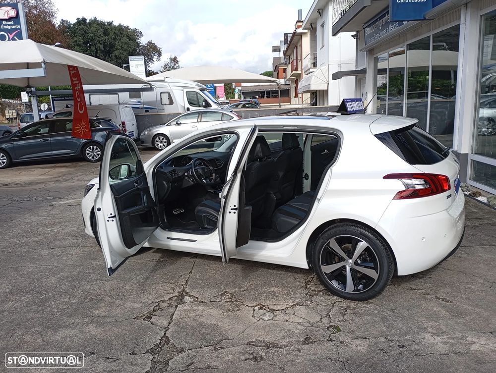 Peugeot 308 1.2 PureTech GT EAT8 - 18