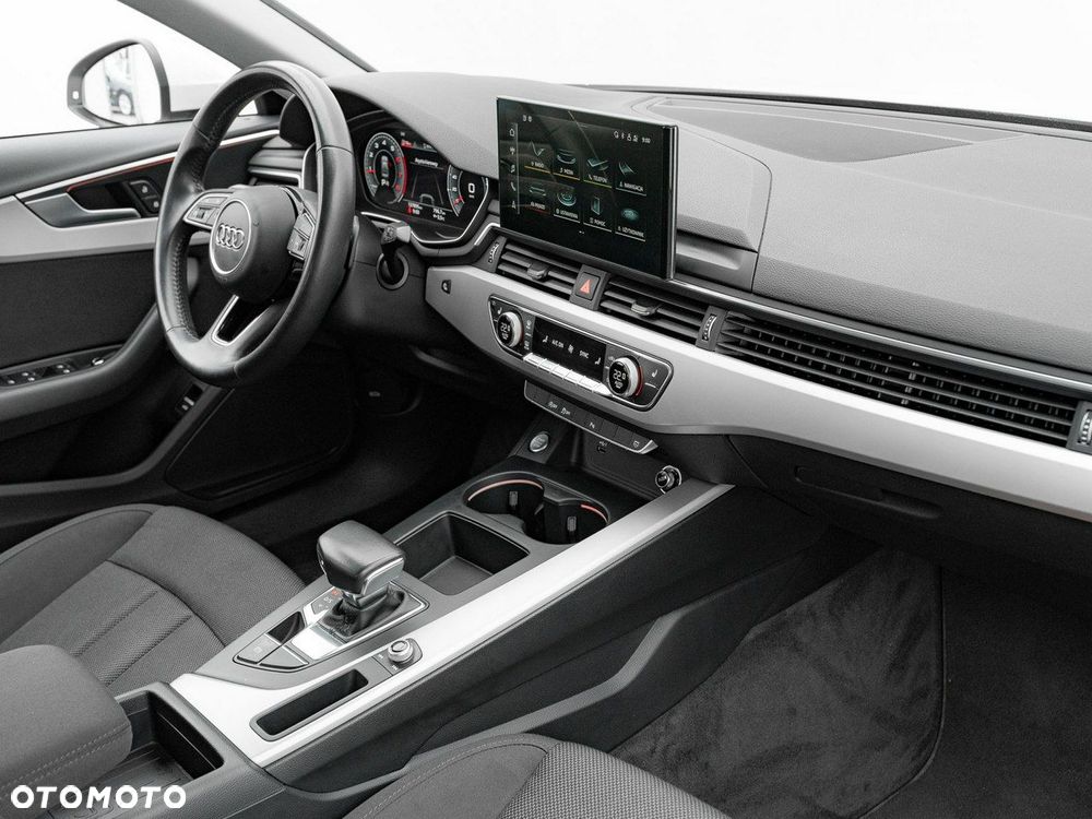 Audi A4 Limousine 35 TFSI mHEV S tronic - 35