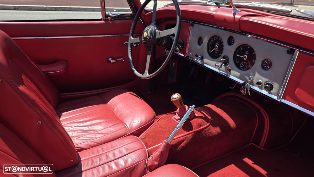 Jaguar XK150 - 33