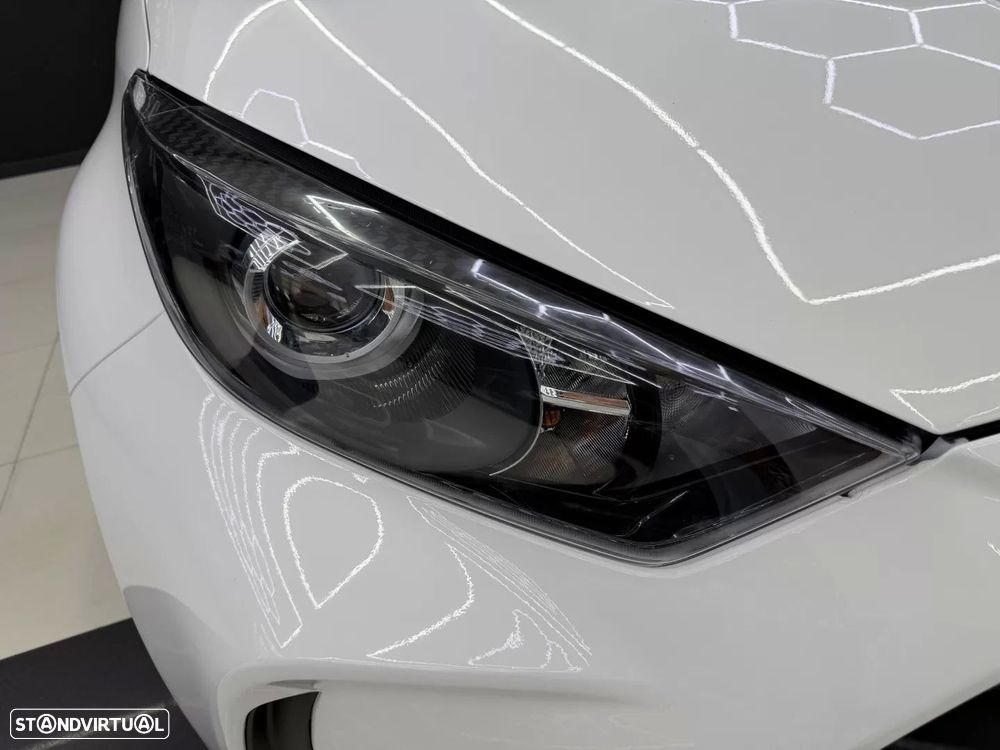 Toyota Yaris 1.0 VVT-i Comfort Plus — fotografia 11