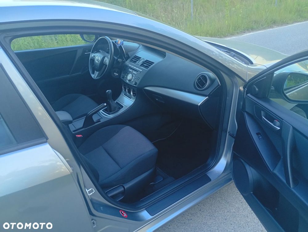 Mazda 3 1.6 Sport Active - 21