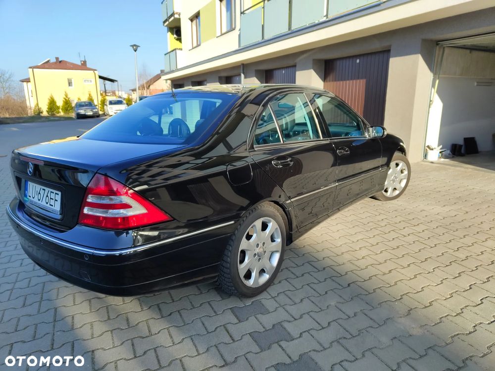 Mercedes-Benz Klasa C 280 7G-TRONIC Avantgarde - 26