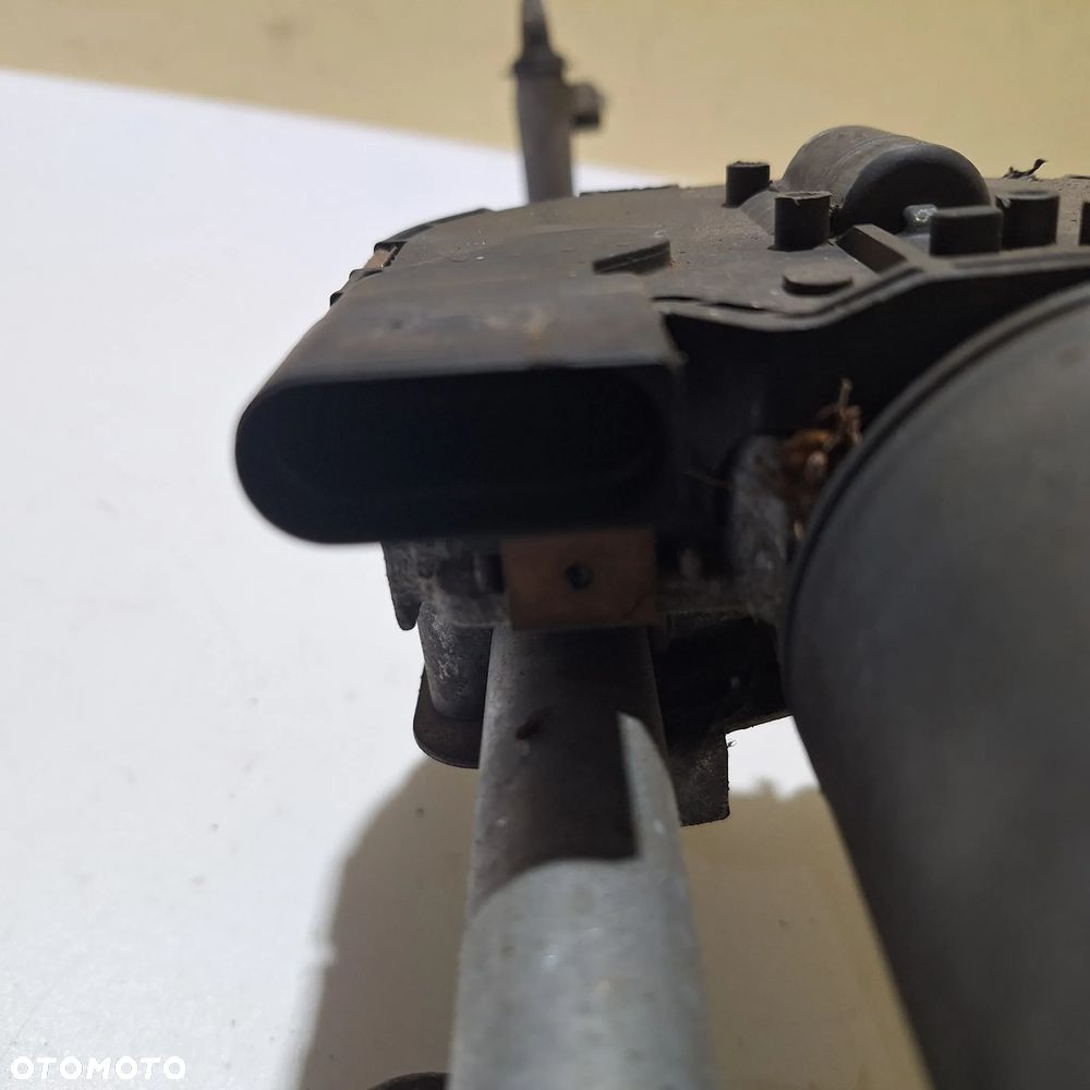 ,MECHANIZM SILNICZEK WYCIERACZKI OCTAVI II - 4