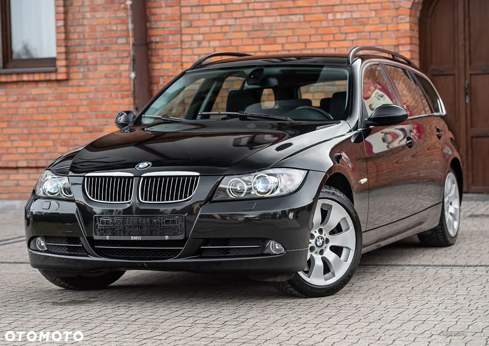 BMW Seria 3 330i - 5