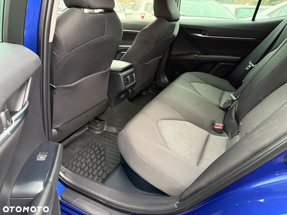 Toyota Camry 2.5 Hybrid Comfort CVT - 16