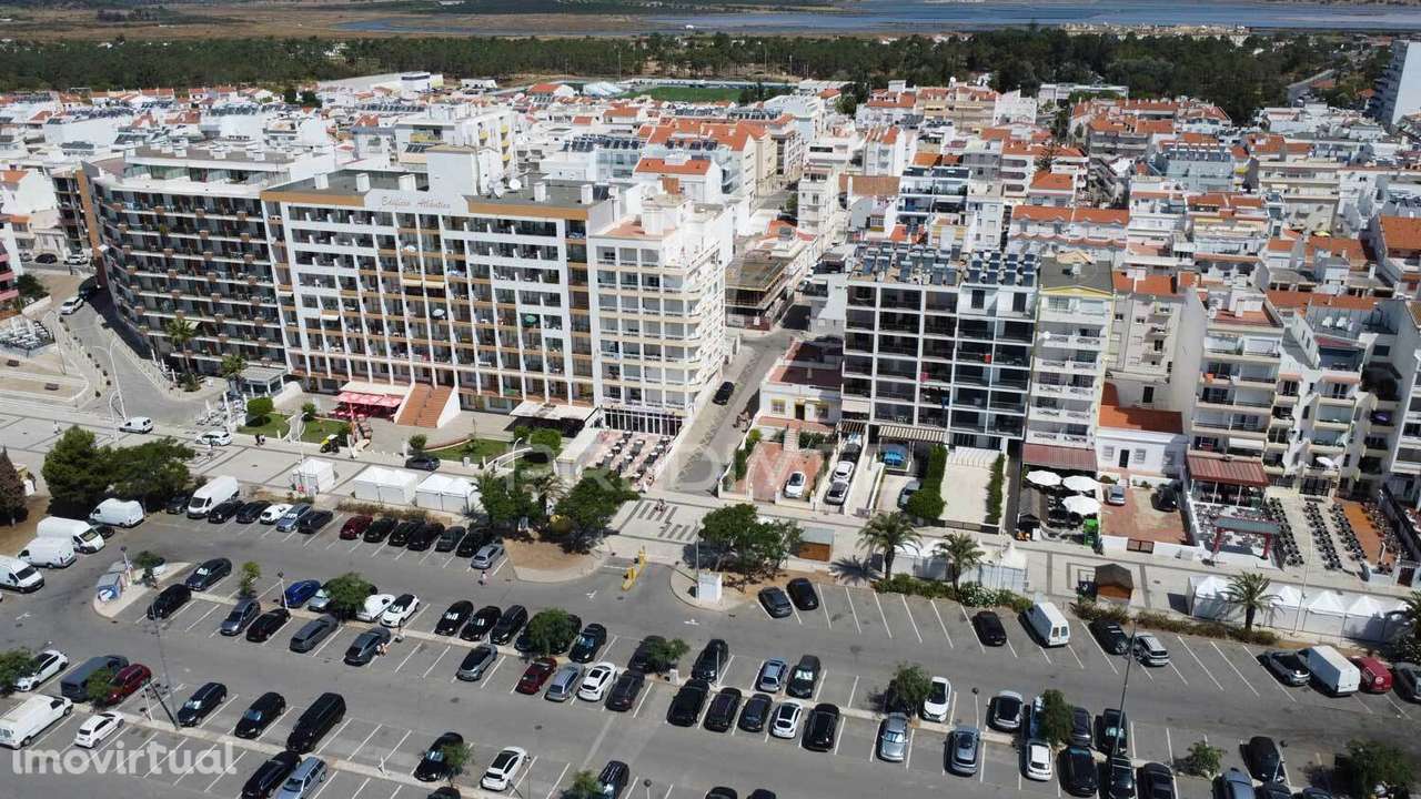 T3 duplex, segunda linha Monte Gordo, vista mar, praia 100m - Grande imagem: 3/12