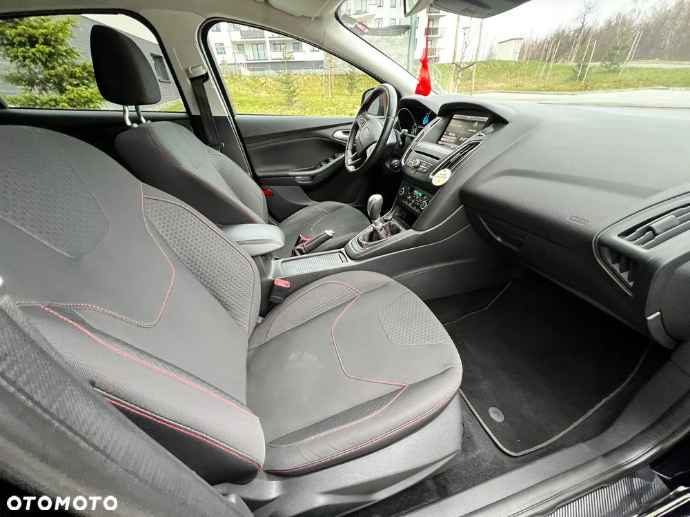 Ford Focus 1.5 EcoBoost Black Edition ASS - 40