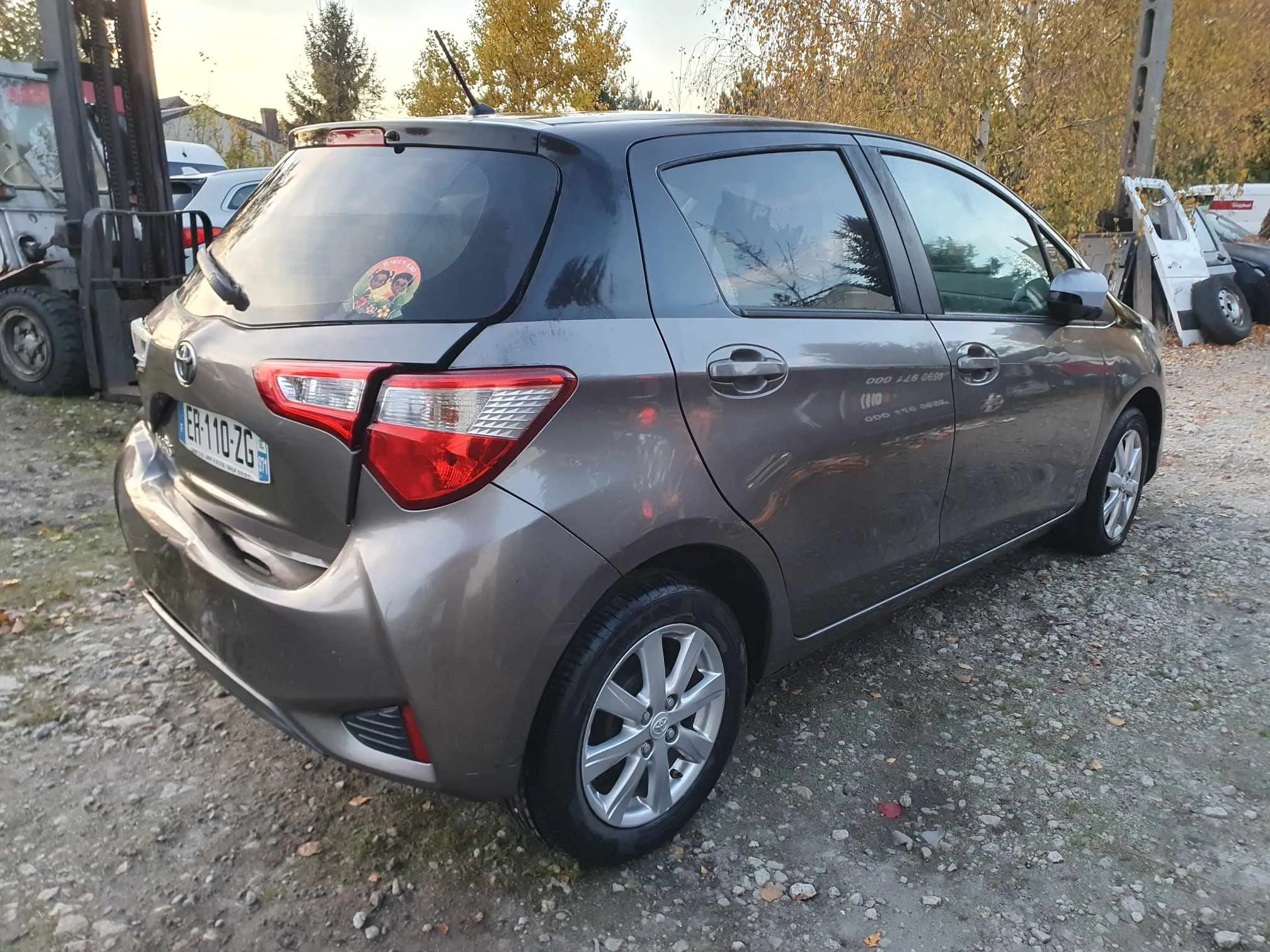 Toyota Yaris 1.5 20th Anniversary CVT - 2