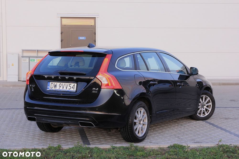 Volvo V60 D4 AWD Summum - 3