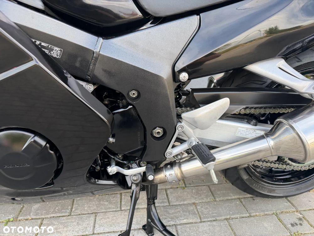 Honda CBR - 36