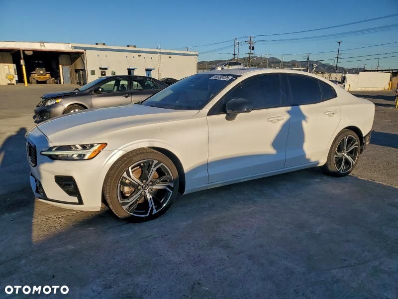 Volvo S60 - 2