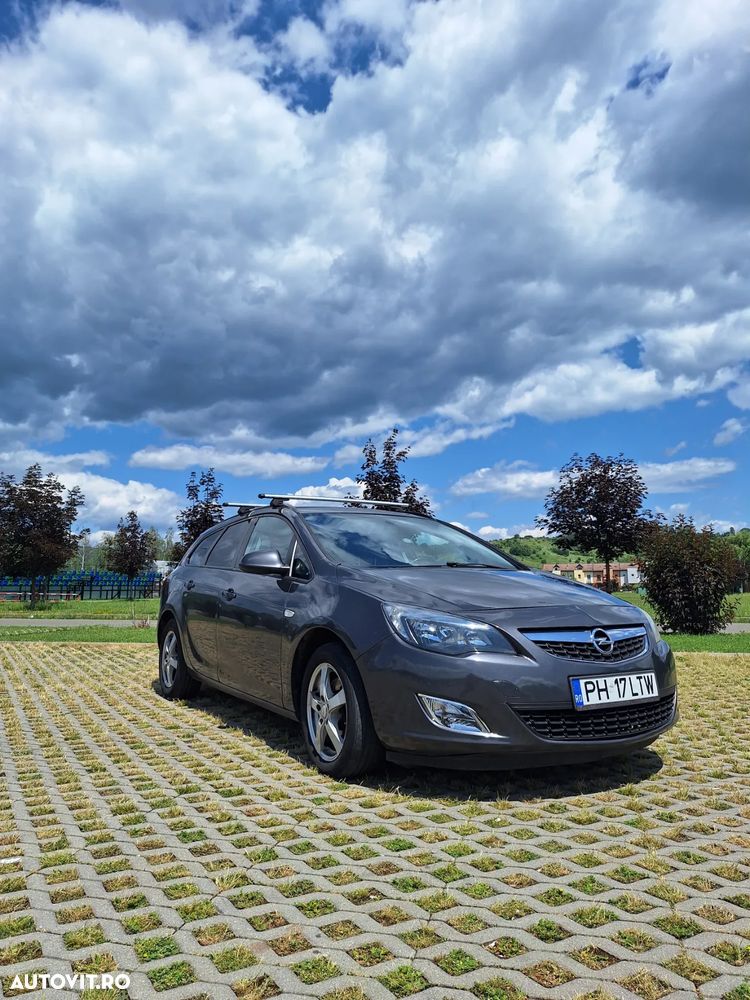 Opel Astra Sports Tourer 1.7 CDTI ECOTEC - 1
