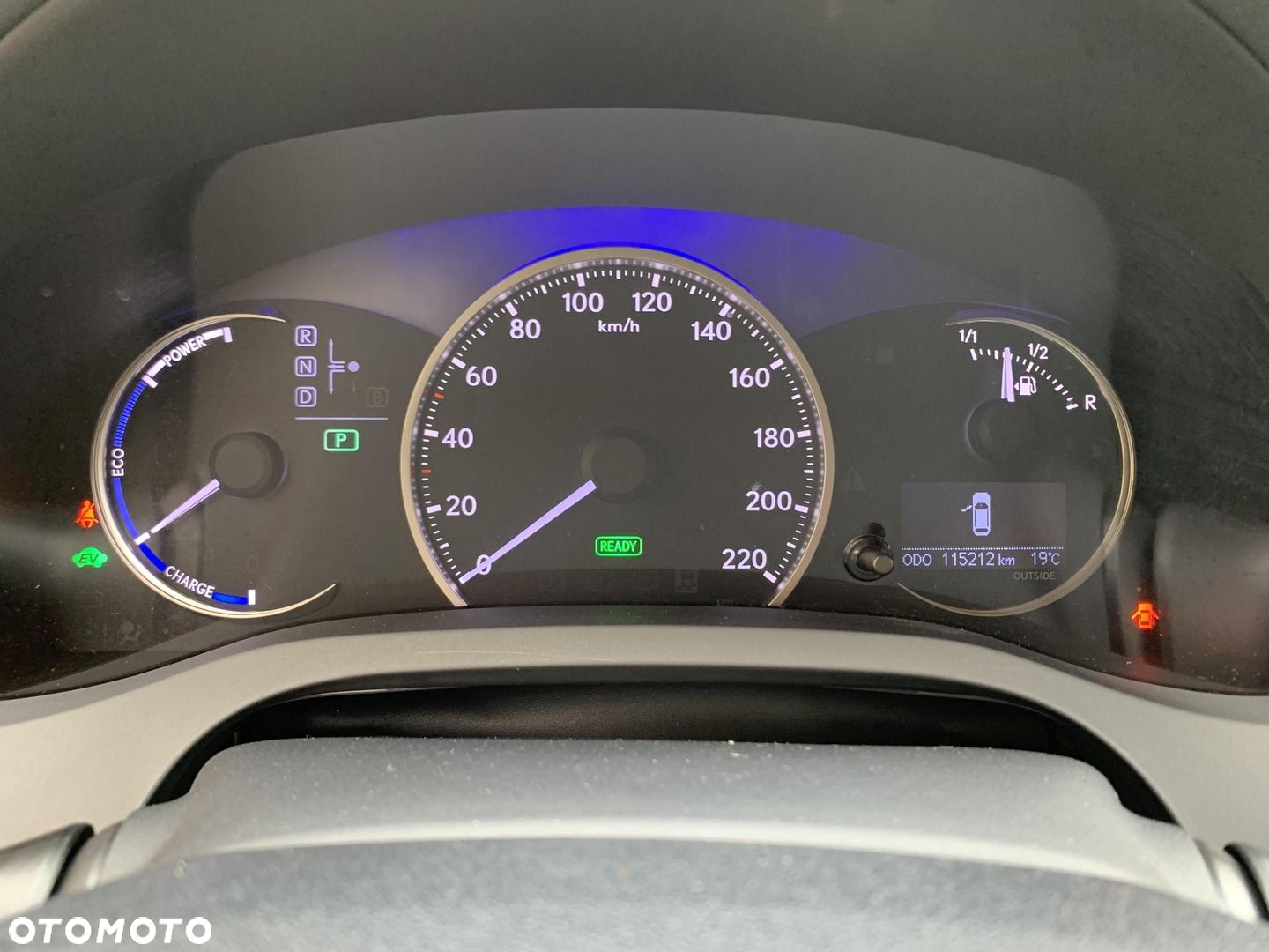 Lexus CT - 3
