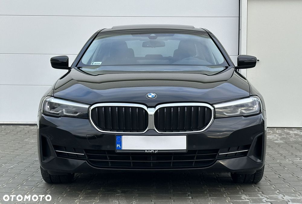 BMW Seria 5 520d xDrive - 6