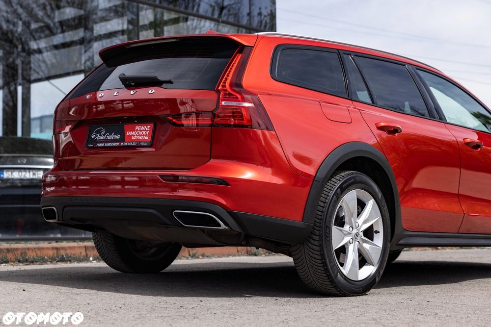 Volvo V60 Cross Country T5 AWD Geartronic Pro - 12