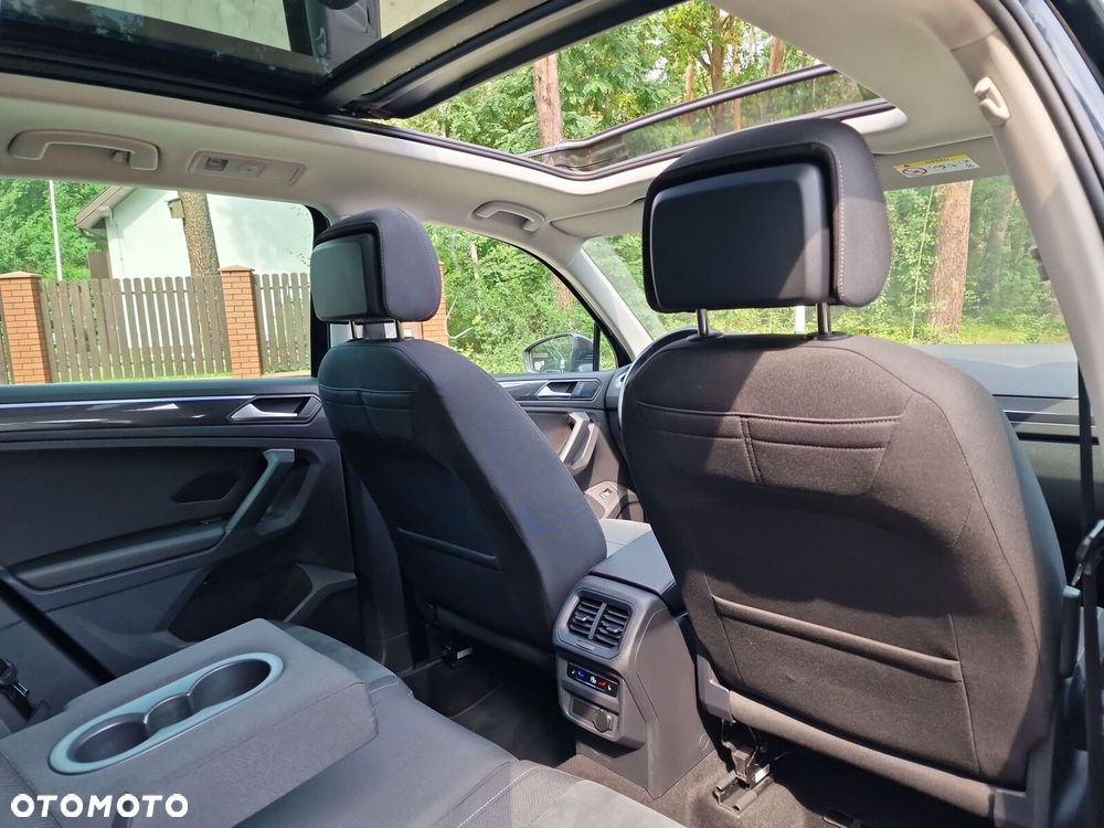 Volkswagen Tiguan 2.0 TDI Elegance DSG - 24