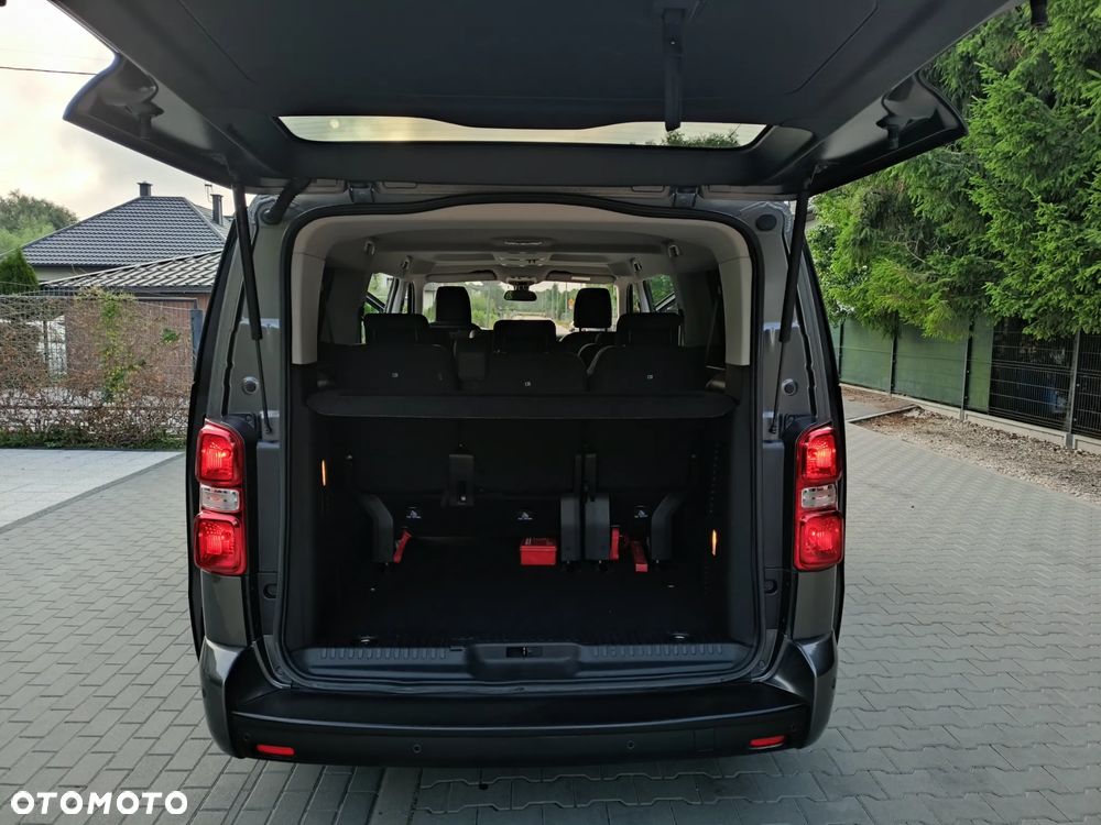 Peugeot Traveller 2.0 BlueHDi Long Business - 11