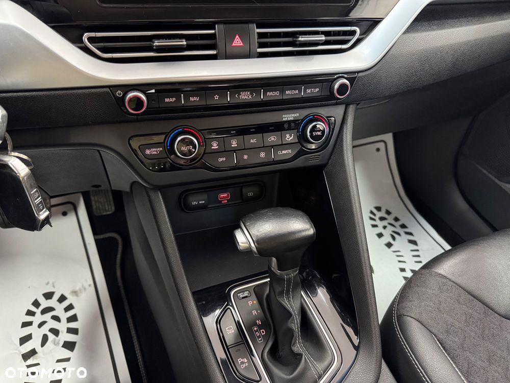 Kia Niro ver-1-6-gdi-hev-2wd-opf-spirit - 21