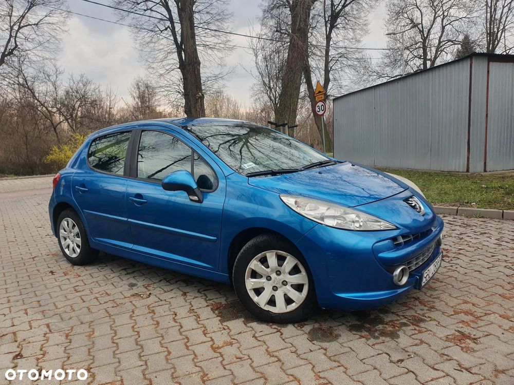 Peugeot 207 HDi FAP 90 (Blue Lion) Tendance - 24
