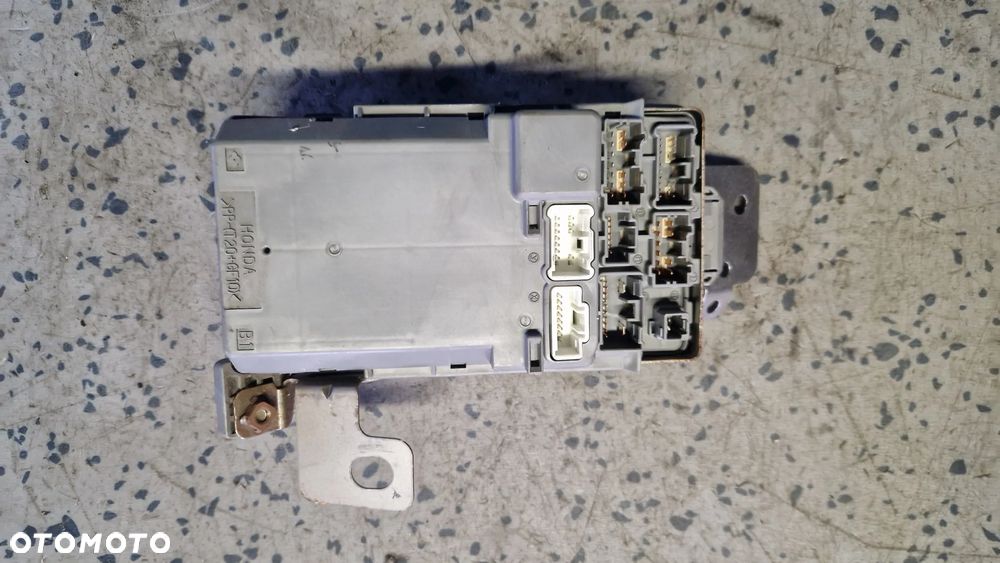 HONDA STREAM SKRZYNKA BEZPIECZNIKÓW - 2