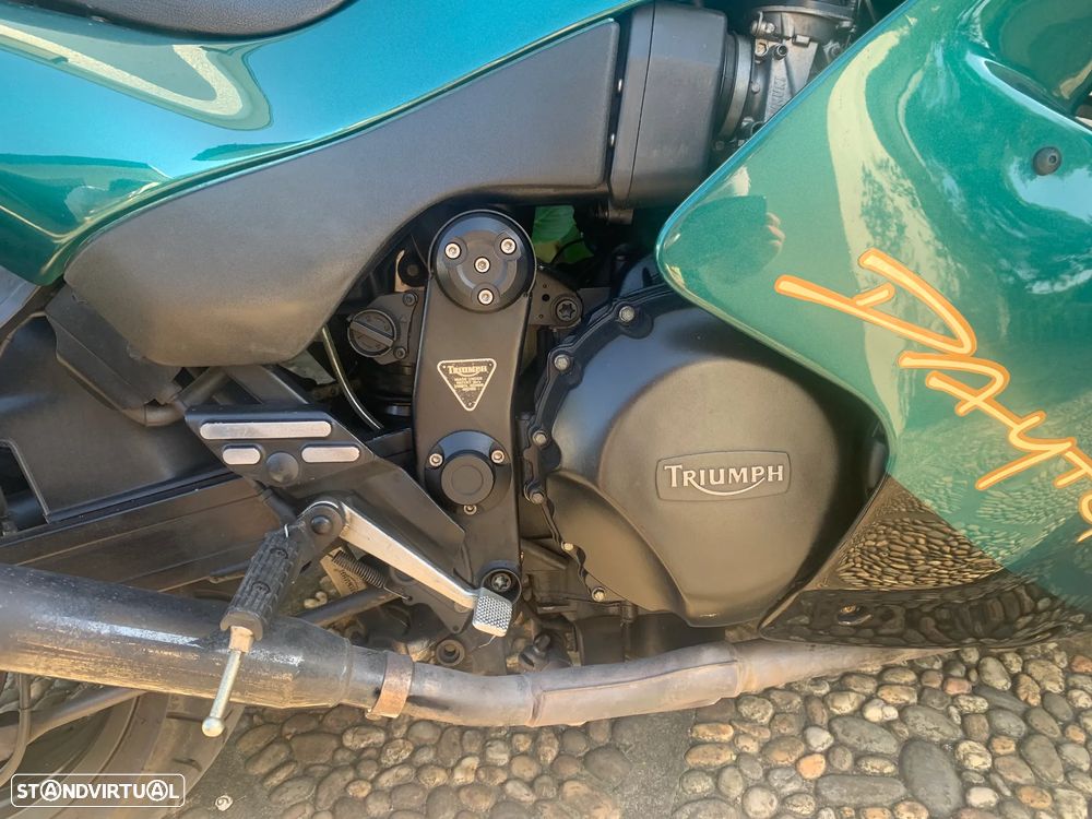 Triumph Daytona 1200 - 5