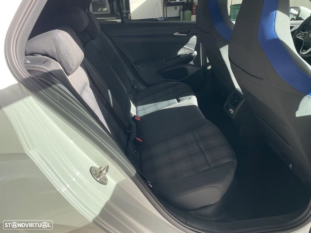 VW Golf 1.4 TSI GTE+ DSG - 25
