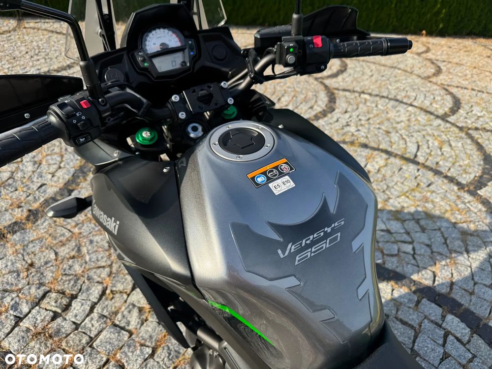 Kawasaki Versys 650 - 12