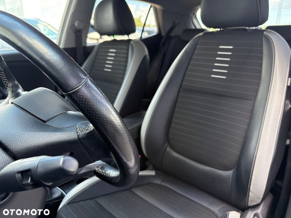 Kia Stonic - 13