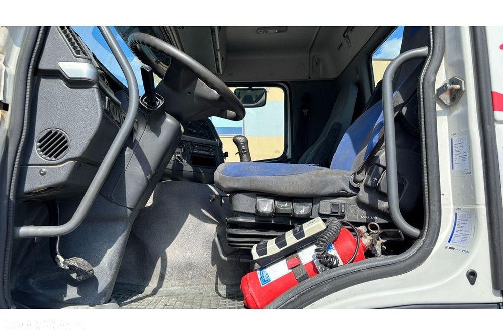 Volvo FM 9-300 8x4 EURO3 + IMER LT 9.7 H/D 9m3 - 22