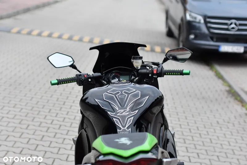 Kawasaki Z - 17