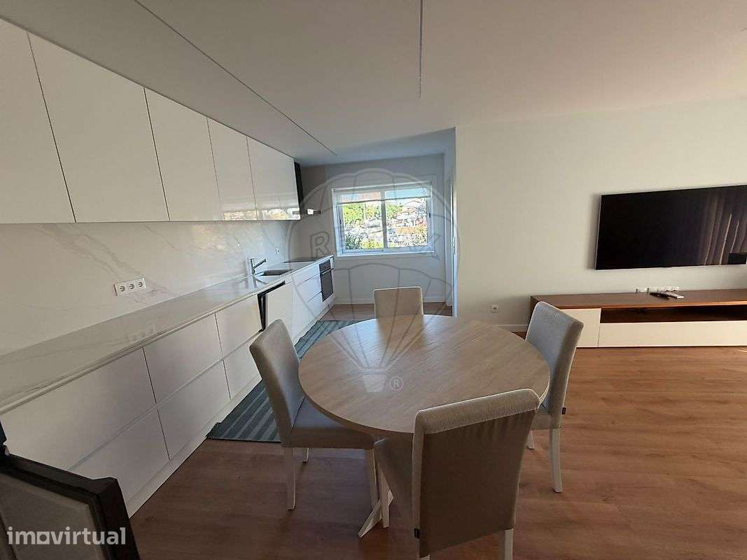 Apartamento T2 para arrendamento - Grande imagem: 2/17