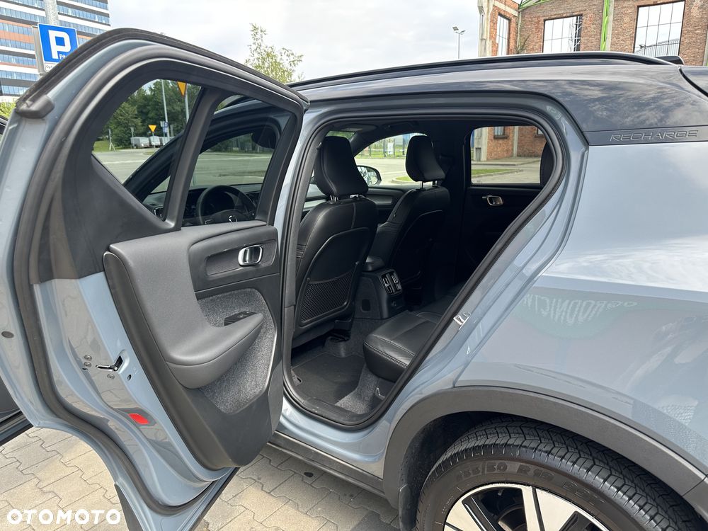Volvo XC 40 - 25