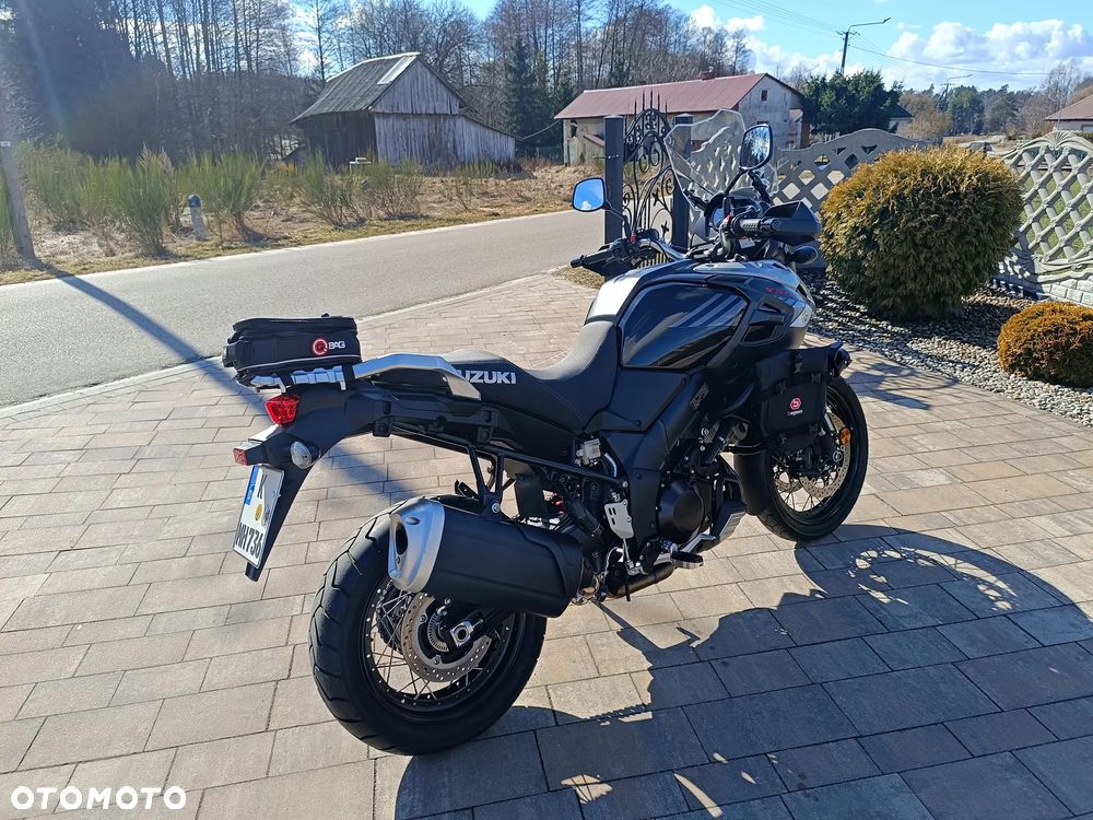 Suzuki V-STROM - 8